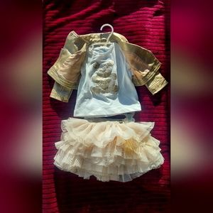 Mayoral set of clothes.